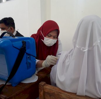 4 Ribu Pelajar SMP di Kota Makassar Disuntik Vaksin