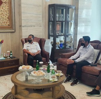 Pemkot Makassar-Perseroda Sulsel Bahas SPAM Regional Mamminasata