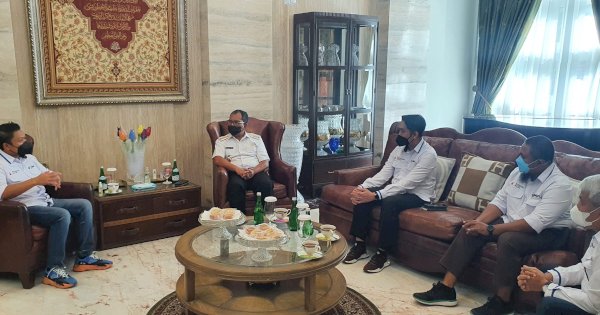 Pemkot Makassar-Perseroda Sulsel Bahas SPAM Regional Mamminasata