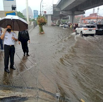 32 Titik Rawan Genangan, Dinas PU Makassar Siagakan 490 Personel
