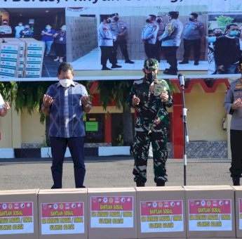 Pengusaha Tionghoa Sulsel Bantu Masyarakat Terdampak PPKM