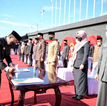 Lantik 47 Pejabat Eselon III, Danny ‘Bersih-Bersih’ Pejabat DPRD Makassar