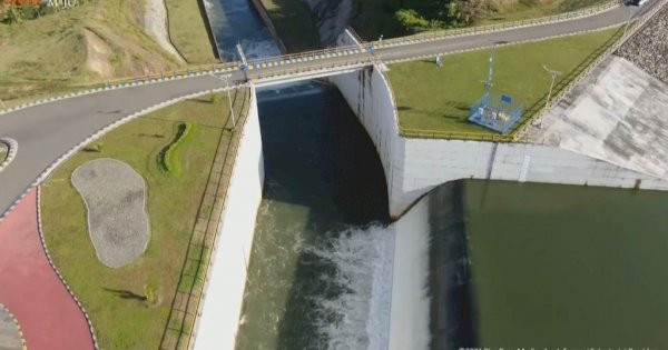 Presiden Jokowi Resmikan Bendungan Paselloreng di Wajo