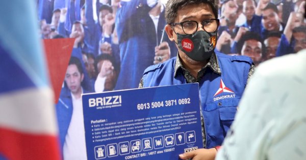 Demokrat Makassar Luncurkan KTA Berbasis e-Money