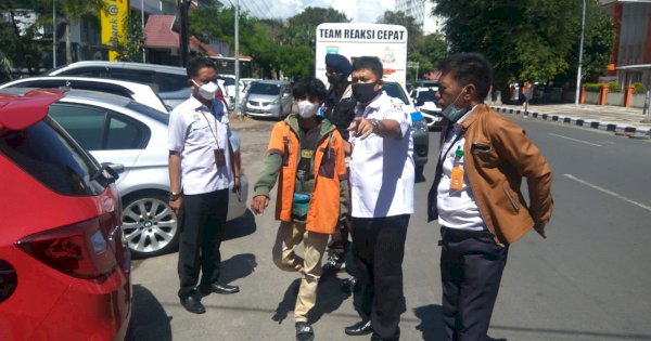 Perumda Parkir Turunkan Tim Tertibkan Atribut Jukir