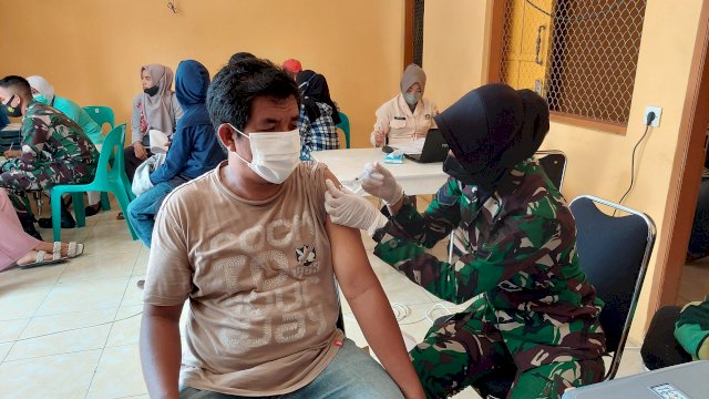 FKPM Parang Tambung menggelar vaksinasi Covid-19 || DOK KATABERITA