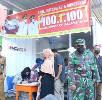 Kecamatan Ujung Tanah Gelar Vaksinasi 100.1.100 di 39 Titik