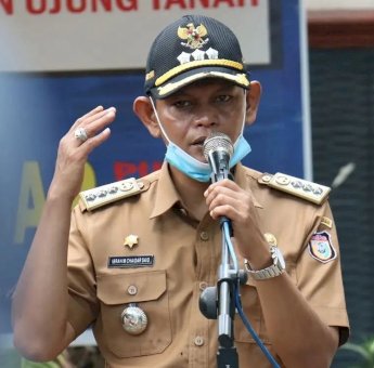 Camat Ujung Tanah Imbau Pemerintah Kelurahan Tingkatkan Pelayanan