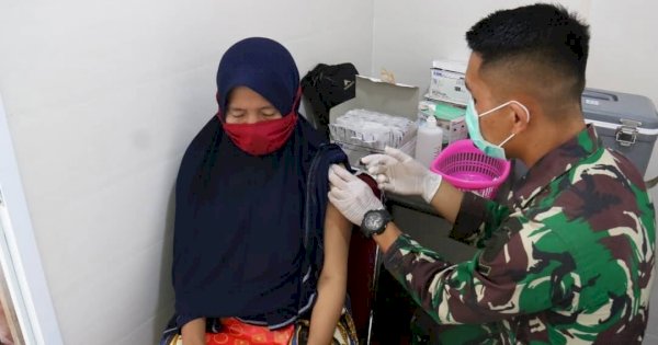 Vaksinasi Door To Door di Kecamatan Ujung Tanah Mulai Digelar