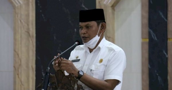 Hadiri Peringatan Maulid, Camat Ujung Tanah Sosialisasikan Vaksinasi 100.1.100