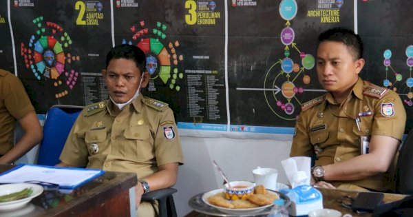 Camat Ujung Pandang Minta Lurah Bawa Warga Belum Disuntik Vaksin