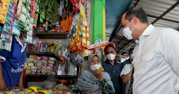 Mendag Dapati Stok Minyak Goreng Paket Premium Kosong di Pasar Tradisional Makassar