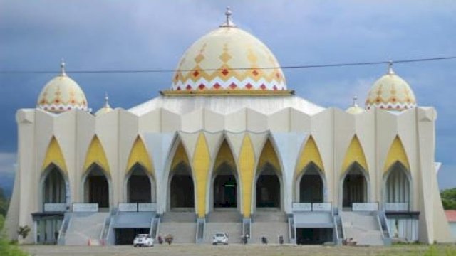 Habiskan Anggaran Rp19 Miliar, Masjid Islamic Center Sinjai Difungsikan