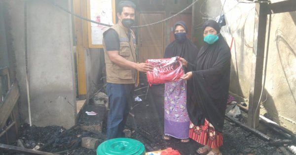 Pemprov Sulsel Bantu Korban Kebakaran di Daeng Tata