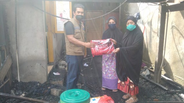 Pemprov Sulsel Bantu Korban Kebakaran di Daeng Tata