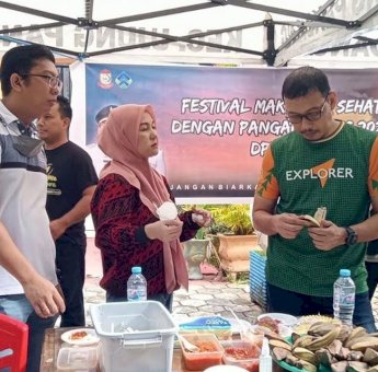 Dinas PM-PTSP Edukasi Masyarakat Konsumsi Makanan Rebus Usai Olahraga