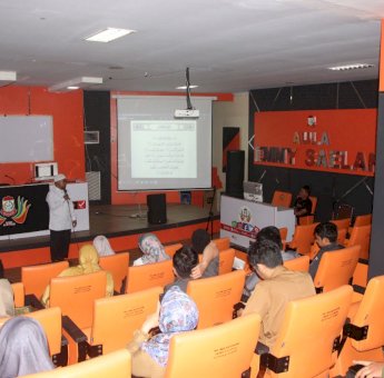 Pegawai Kecamatan Rappocini Ikuti Program Pemkot Mengaji