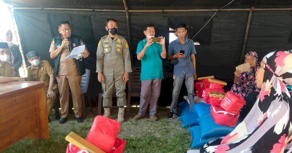 Pemprov Sulsel Salurkan 1,5 Ton Beras Bagi Korban Kebakaran di Bone