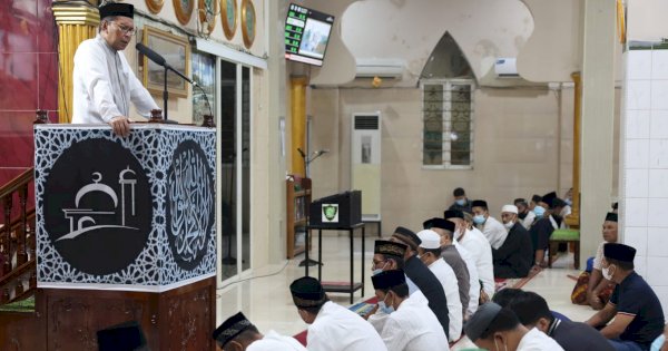 Salat Subuh Bersama Warga Gunung Salahutu, Danny Lagi-Lagi Ingatkan Program Jagai Anakta’