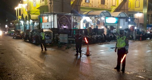 50 Personel Polres Toraja Utara Diturunkan Amankan Pelaksanaan Salat Tarwih