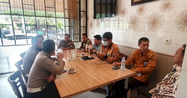 Diskominfo Makassar dan Ditlantas Polda Sulsel Bahas Pengembangan Tilang Elektronik