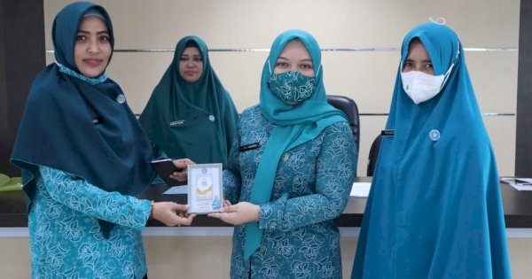 Ketua TP PKK Panakukkang Beri Arahan di Pertemuan Bulanan