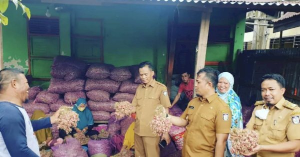 DKP Makassar Apresiasi UMKM Bawang Merah di KIMA