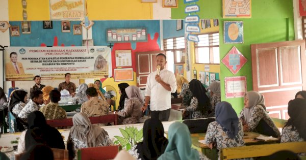 Dosen UNM Beri Pelatihan Tingkatkan Kapasitas Guru SD di Jeneponto