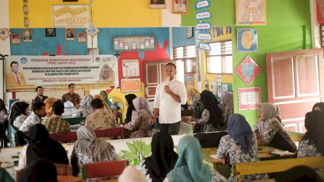 Dosen UNM Beri Pelatihan Tingkatkan Kapasitas Guru SD di Jeneponto