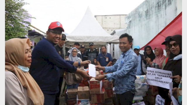 Kunjungi Korban Kebakaran, Camat Tallo Beri Bantuan