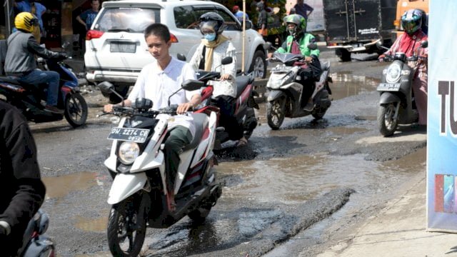 Perbaikan Jalan Antang Masuk Proses Lelang
