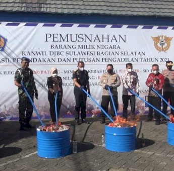Bea Cukai Sulbagsel Musnahkan Barang Ilegal, Ada Sex Toys
