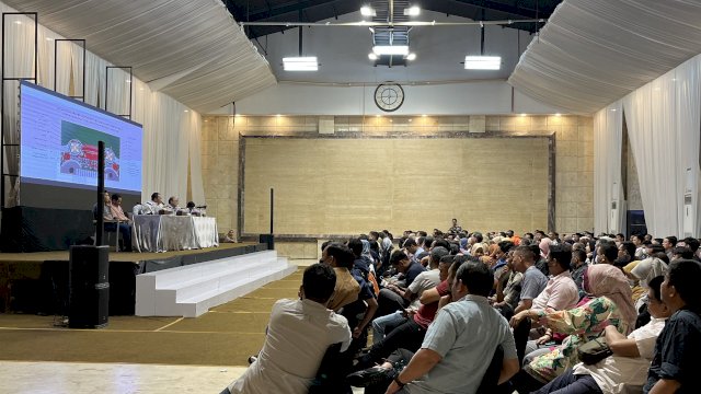 Wali Kota Makassar Moh Ramdhan Pomanto saat memimpin rapat persiapan HUT RI ke-77, di Amirullah, Jumat (12/8) lalu.