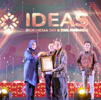 IDEAS 2022, Danny Raih Penghargaan Wali Kota Terpopuler di Media Online 2021