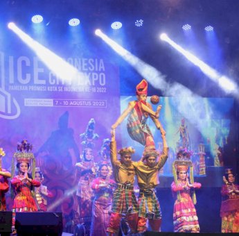 Danny Pomanto Boyong Penari Binaan Yama Tampilkan Tari Kalompoanna Parasanganta di Apeksi 2022