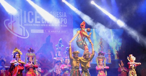 Danny Pomanto Boyong Penari Binaan Yama Tampilkan Tari Kalompoanna Parasanganta di Apeksi 2022