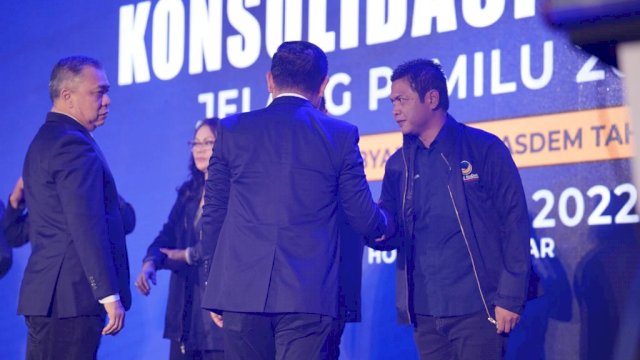 Hadiri Konsolidasi Partai NasDem Sulsel, Muallim Tampa Diperkenalkan Dihadapan Ribuan Kader