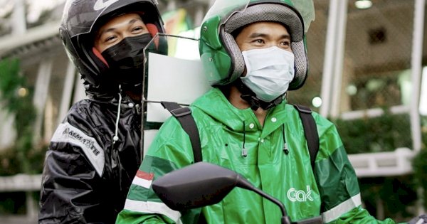 Lewat Ojol Day, Danny Ajak Pegawai Pemkot Makassar Biasakan Gunakan Transportasi Publik