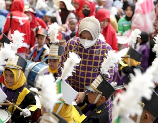 Bunda PAUD Lepas Peserta Pawai dan Drum Band TK se-Kota Makassar, Harap Tingkatkan Kreativitas Anak