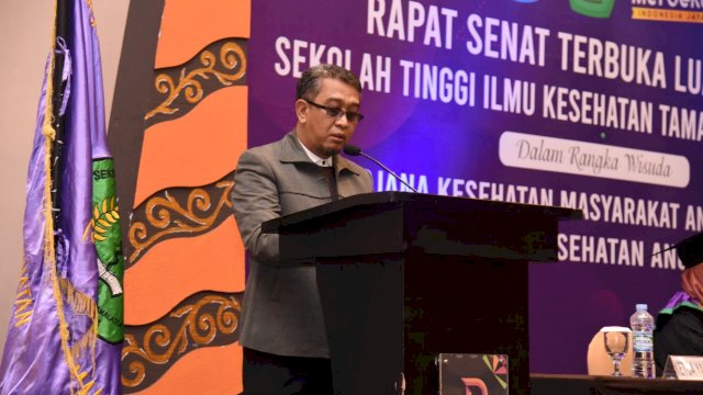 Wisuda 166 Mahasiswa, Ketua Yayasan STIK Tamalatea Makassar Harap Ilmu Wisudawan Bisa Bermanfaat ke Masyarakat