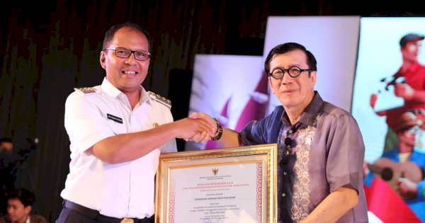 Terbanyak di Sulsel Usul KI ke Kemenkumham, Danny Pomanto Terima Penghargaan Nasional
