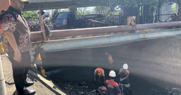 Camat Pantau Aktivitas Satgas Kebersihan Drainase