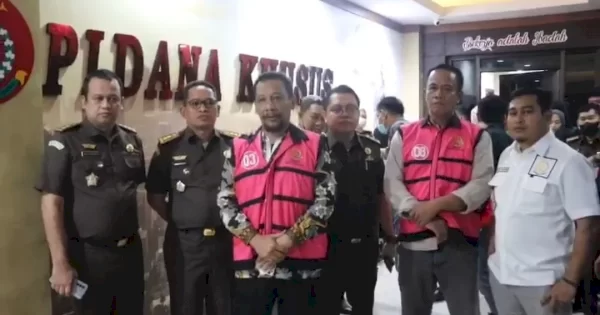 Kejati Sulsel Tetapkan Tiga Orang Tersangka Kasus Dugaan Penyalahgunaan Honorarium Tunjangan Operasional Satpol PP Makassar