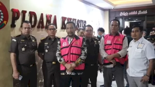Kejati Sulsel Tetapkan Tiga Orang Tersangka Kasus Dugaan Penyalahgunaan Honorarium Tunjangan Operasional Satpol PP Makassar