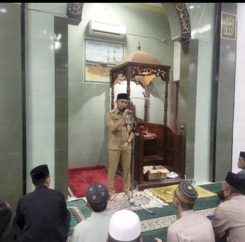 Camat Ujung Tanah Jalin Silatuhrahim Lewat Safari Ramadhan