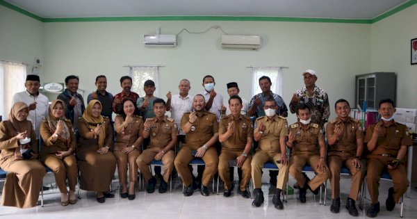 Camat Panakukkang Serahkan SK Pj LPM Kelurahan