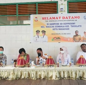 Camat Tamalate Dampingi Sekda M Ansar Terima Tim Verifikasi Kampung KB