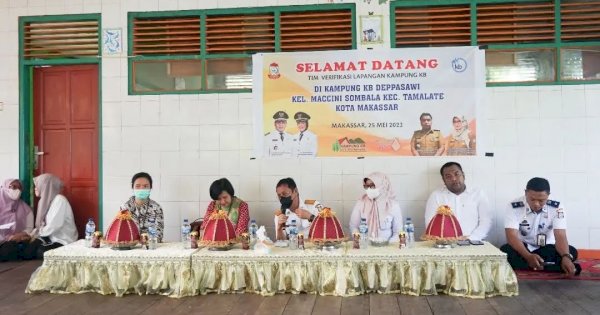 Camat Tamalate Dampingi Sekda M Ansar Terima Tim Verifikasi Kampung KB