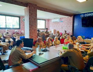 Gelar Rakor, Ari Fadli Minta Lurah Sukseskan Program Longwis di Kecamatan Mamajang