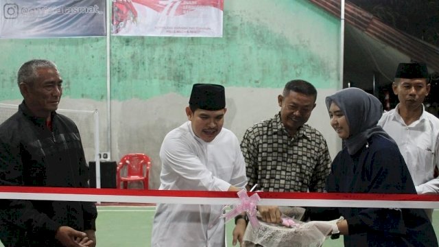 Ari Fadli Resmikan Lapangan Bulutangkis hingga Buka Porseni Antar Warga Asrama di Kakatua